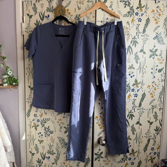 Women Figs Scrub Set - Picture 1 of 5